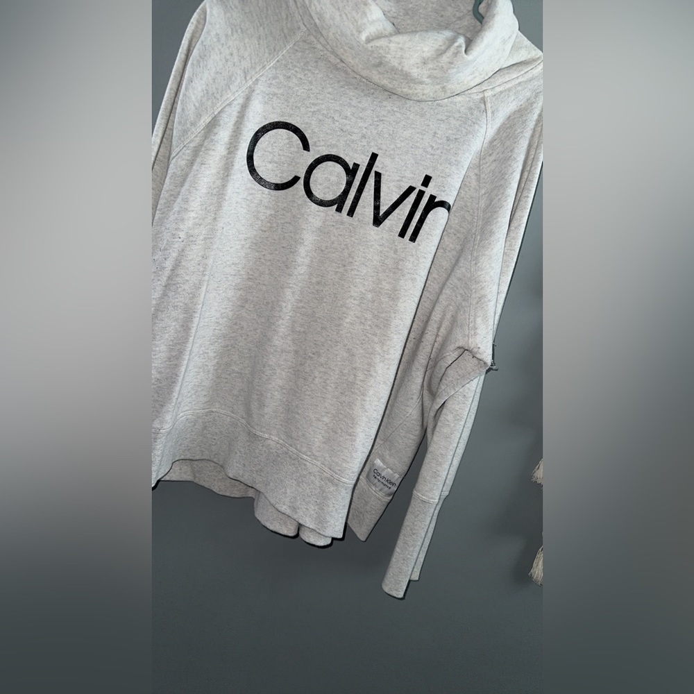 Calvin Kline sweatshirt